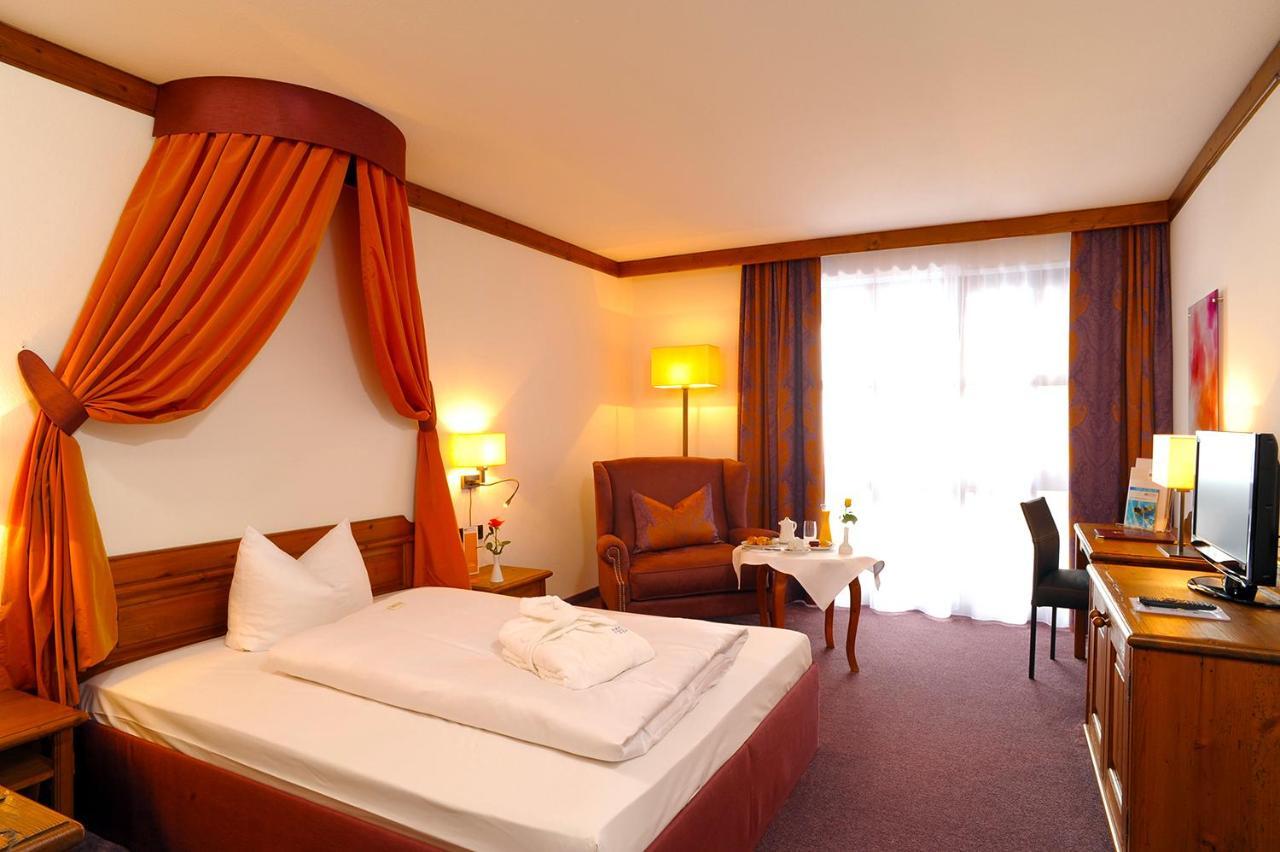 Hotel Fuerstenhof - Wellness- Und Golfhotel Bad Griesbach  Zewnętrze zdjęcie